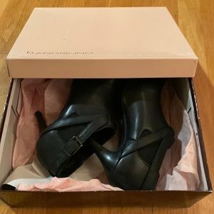 Bandolino black boots